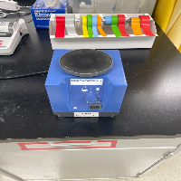 IKA Vortex 3 Vortex Mixer image 0